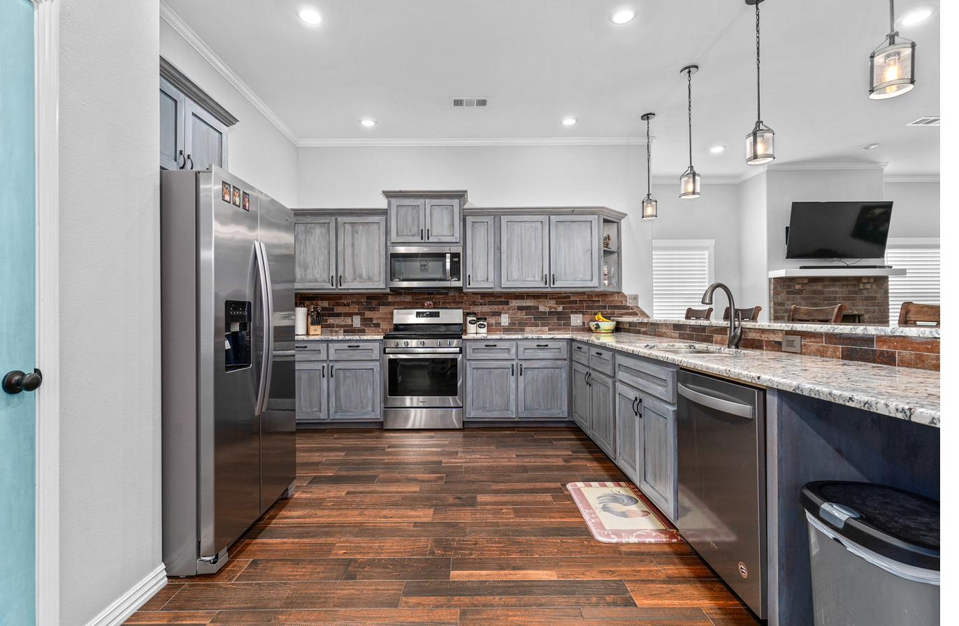Knotty alder kitchen Fort Smith AR